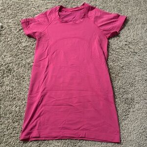 Lululemon Swiftly Tech, Size 4